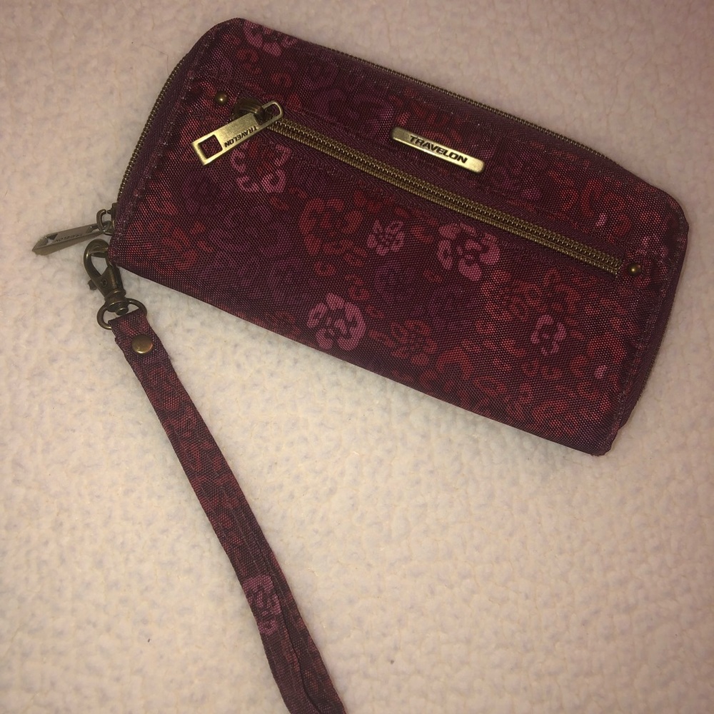 Travelon Wallet